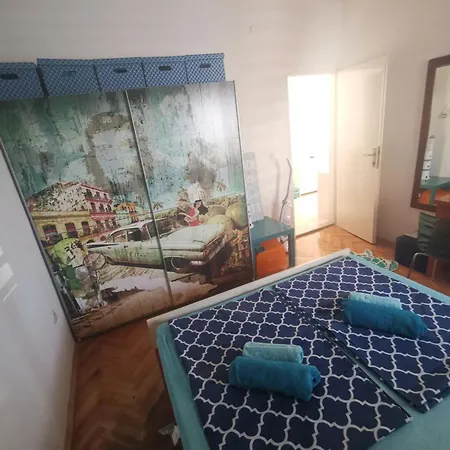 Eva Oliva Макарська