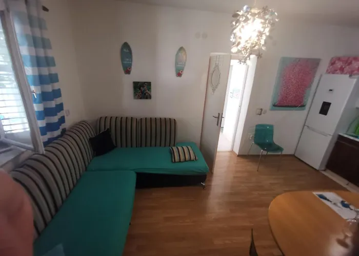 Eva Oliva Daire Makarska