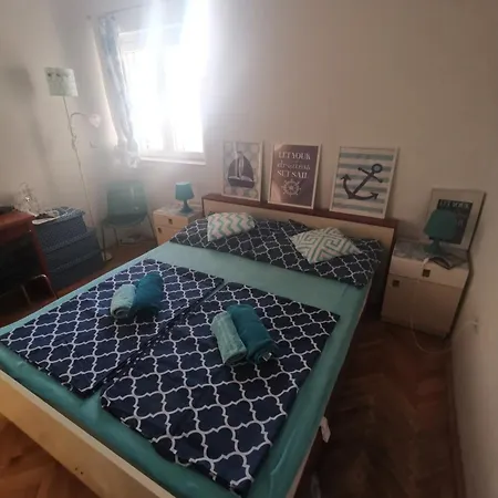 Eva Oliva Apartamento Makarska